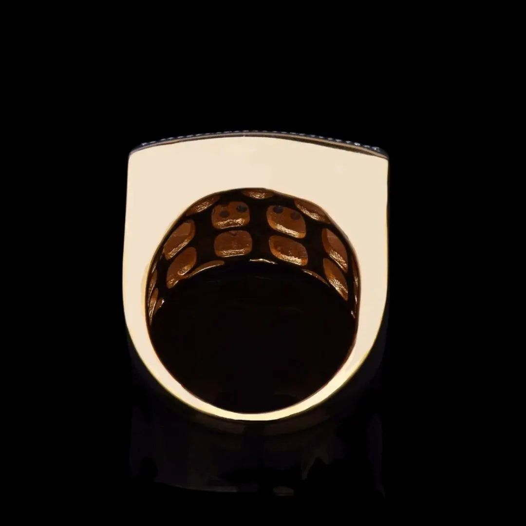 Oval Square Iced Out Ring - Cartice™LuxuryJewelryGoldSilverWatchBraceletNecklaceChainIced-outCubanMoissaniteTarnish-freeStainlessDurablePremiumShinePlatedStatementDiamondAffordable