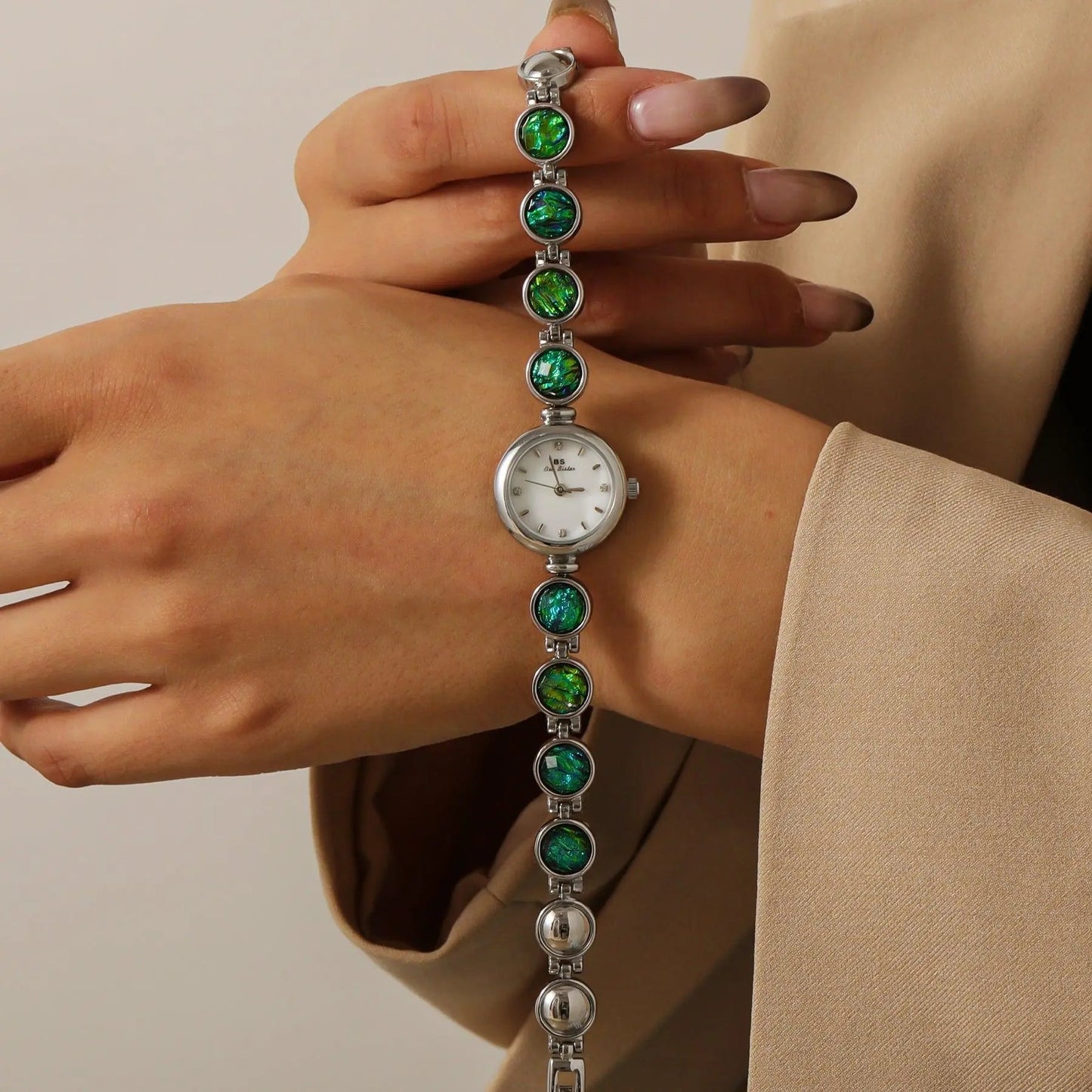 Emira - Cartice™LuxuryJewelryGoldSilverWatchBraceletNecklaceChainIced-outCubanMoissaniteTarnish-freeStainlessDurablePremiumShinePlatedStatementDiamondAffordable