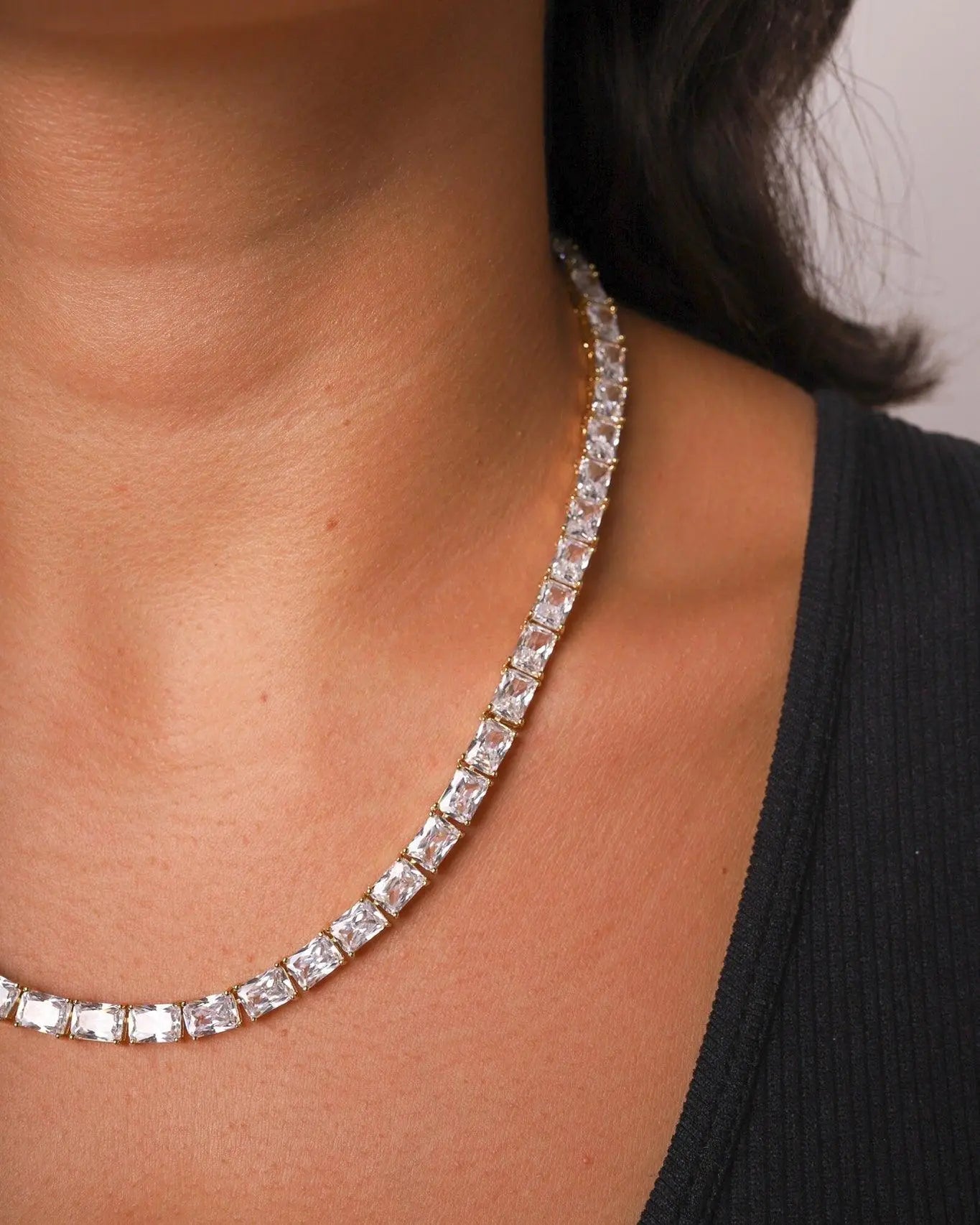 BAGUETTE TENNIS CHAIN - 6MM GOLD - Cartice™LuxuryJewelryGoldSilverWatchBraceletNecklaceChainIced-outCubanMoissaniteTarnish-freeStainlessDurablePremiumShinePlatedStatementDiamondAffordable