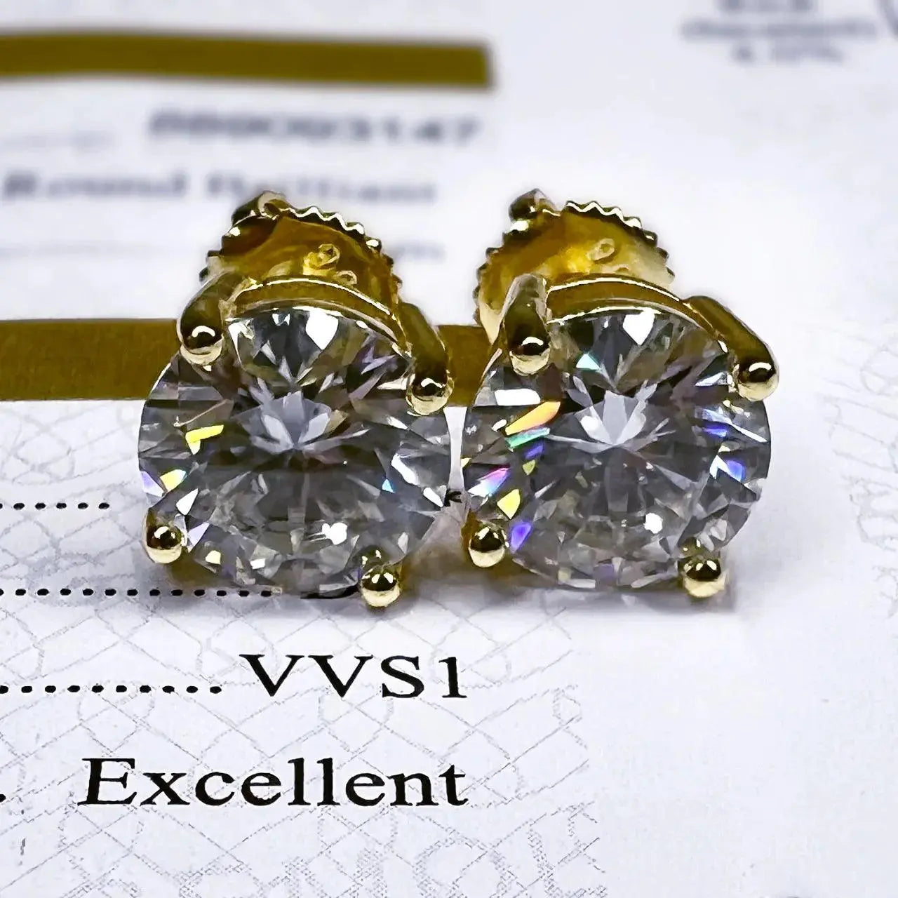VVS ROUND STUD EARRINGS 5MM - Gold Vermeil - Cartice™LuxuryJewelryGoldSilverWatchBraceletNecklaceChainIced-outCubanMoissaniteTarnish-freeStainlessDurablePremiumShinePlatedStatementDiamondAffordable