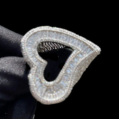 Open Heart Iced Out Ring - Cartice™LuxuryJewelryGoldSilverWatchBraceletNecklaceChainIced-outCubanMoissaniteTarnish-freeStainlessDurablePremiumShinePlatedStatementDiamondAffordable